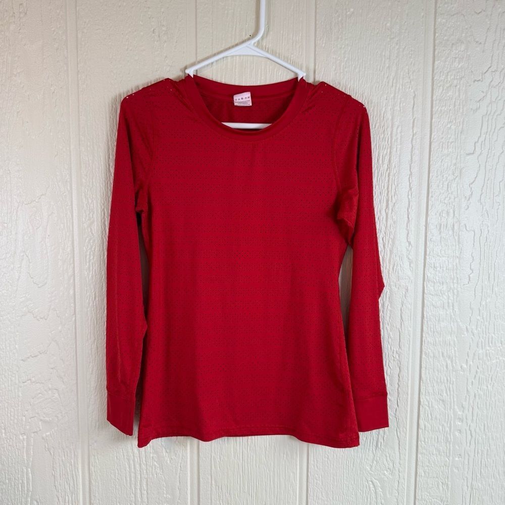 ZYIA Women's Red Long Sleeve Crew Tee